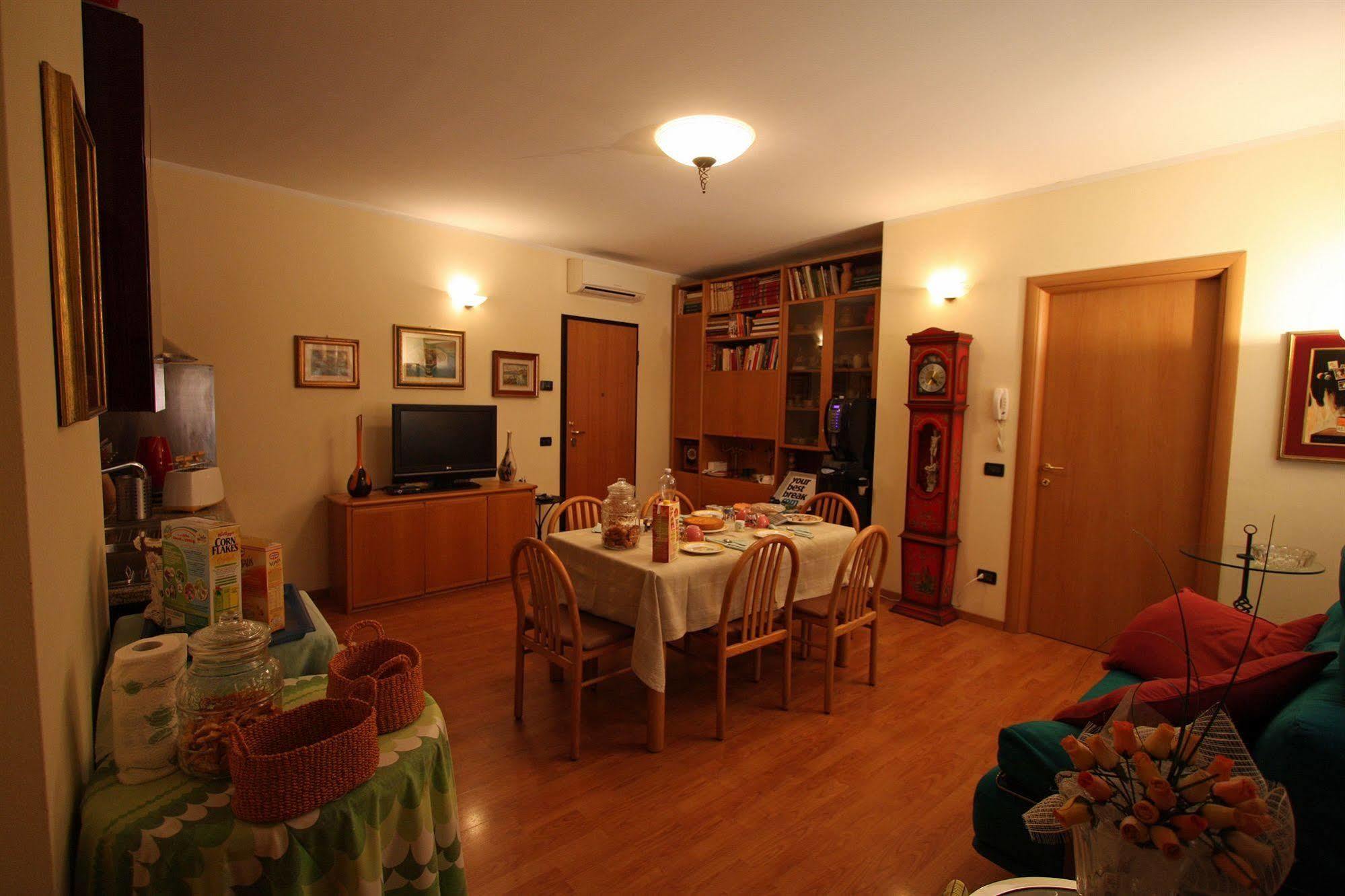 Bed And Breakfast Centrostorico Sarnico Exterior photo